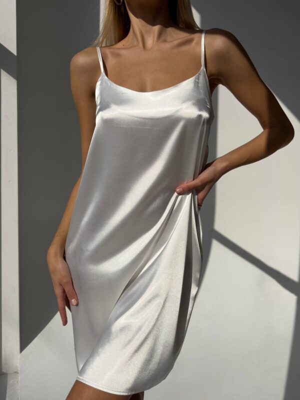 Victoria’s Secret İpek Saten Sabahlık Takım Pembe Beyaz