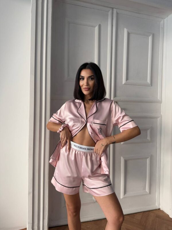 VS İpek Saten Pudra Pembe Şortlu Takım