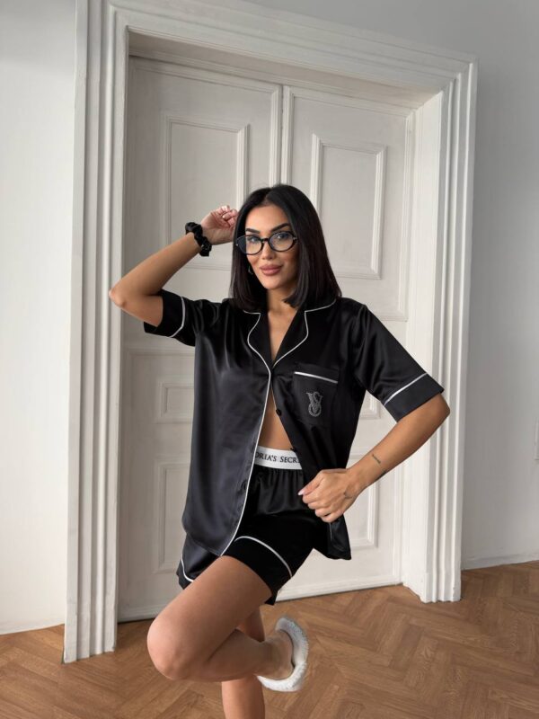 VS İpek Saten Siyah Şortlu Takım
